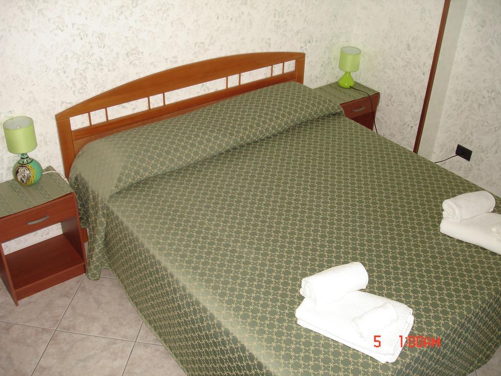 B&B Garzia Marinella  Luaran gambar